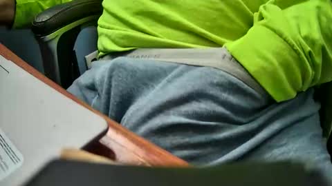 yuppers1234 online show from January 8, 5:15 pm