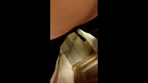 Snapshot of yupthatshim chatting on January 6, 5:52 am yupthatshim online show from January 6, 5:52 am