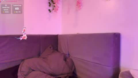 Yuri Stars online show from February 27, 5:18 am