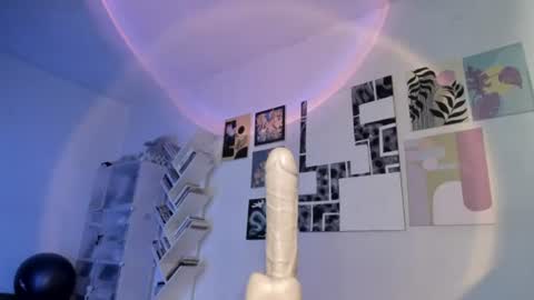 Snapshot of yury_sun chatting on August 6, 4:03 am paola online show from August 6, 4:03 am