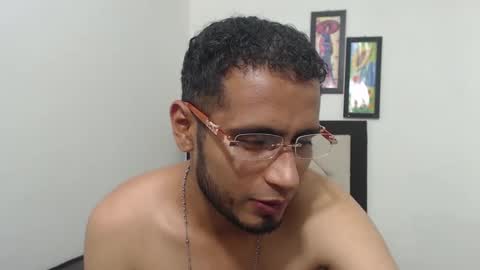 Snapshot of yuyussthh chatting on November 20, 4:56 am yuyussthh online show from November 20, 4:56 am