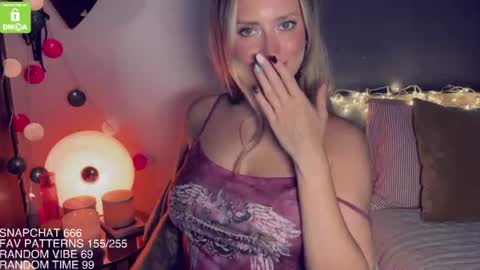 The Queen Bitch of the United Kingdom online show from August 6, 6:15 am