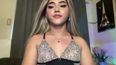 Miss Cali online show from June 1, 7:48 pm