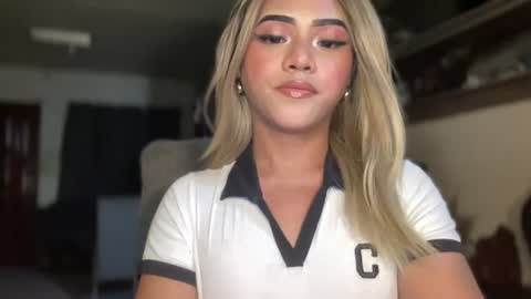 Snapshot of yvonne_guidotti chatting on June 26, 6:56 pm Miss Cali online show from June 26, 6:56 pm