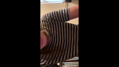 yzza_suave online show from November 9, 8:45 am