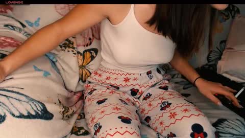 yzza_suave online show from November 22, 11:20 am