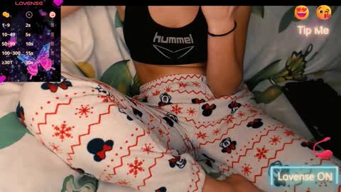 yzza_suave online show from December 2, 2:45 pm