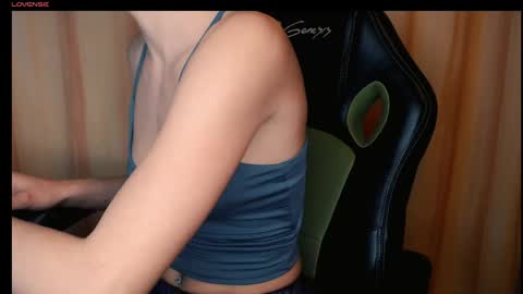 yzza_suave online show from May 27, 7:22 pm
