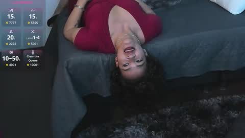 Snapshot of z0e_grey chatting on February 28, 1:45 pm z0e_grey online show from February 28, 1:45 pm