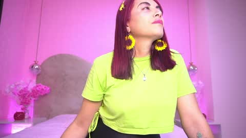 Zoe  online show from May 28, 3:04 am