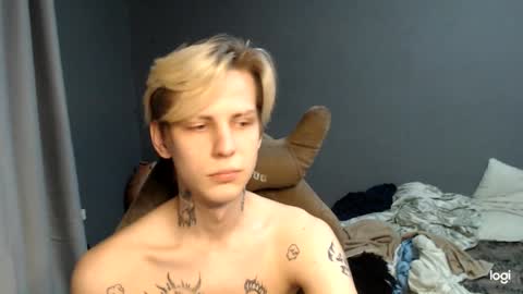 Snapshot of zaaaaaaaaaaaaaaaap chatting on December 4, 2:15 pm Toshka online show from December 4, 2:15 pm