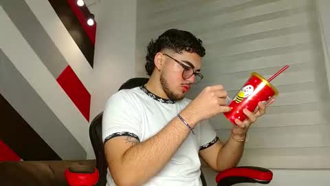 Zack  online show from February 16, 12:23 pm