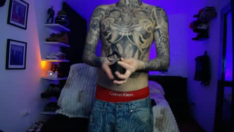 zac_muller1 online show from April 1, 4:35 am