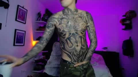Snapshot of zac_muller1 chatting on May 13, 4:21 am zac_muller1 online show from May 13, 4:21 am