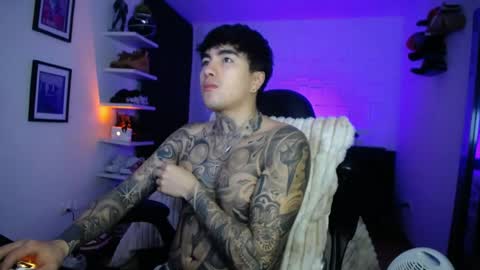 Snapshot of zac_muller1 chatting on May 19, 4:19 am zac_muller1 online show from May 19, 4:19 am