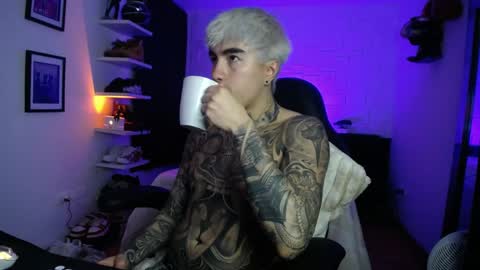 Snapshot of zac_muller1 chatting on May 28, 2:31 am zac_muller1 online show from May 28, 2:31 am