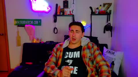 Snapshot of zach_rhyder chatting on June 8, 1:39 am Zach Rhyder online show from June 8, 1:39 am