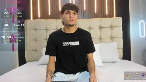 Snapshot of zack23__ chatting on June 21, 3:09 am zack23__ online show from June 21, 3:09 am
