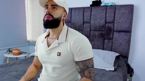 Richard online show from February 13, 6:38 pm