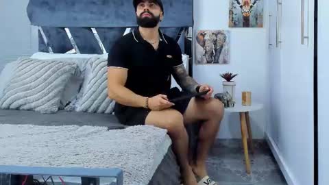 Snapshot of zack_froone chatting on June 24, 5:23 pm Richard online show from June 24, 5:23 pm