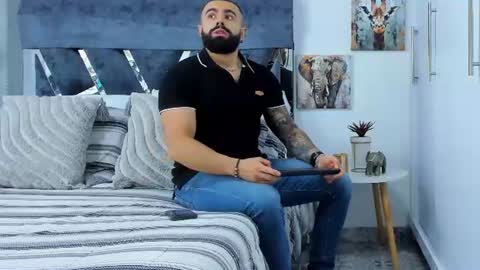Snapshot of zack_froone chatting on July 6, 3:03 pm Richard online show from July 6, 3:03 pm