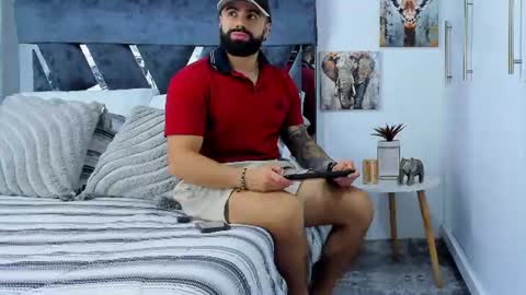 Snapshot of zack_froone chatting on July 9, 1:04 pm Richard online show from July 9, 1:04 pm