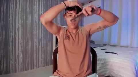 Snapshot of zack_horny19 chatting on March 10, 1:10 pm Zack online show from March 10, 1:10 pm