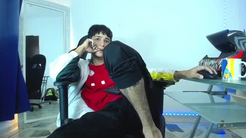 zack online show from December 11, 11:43 pm