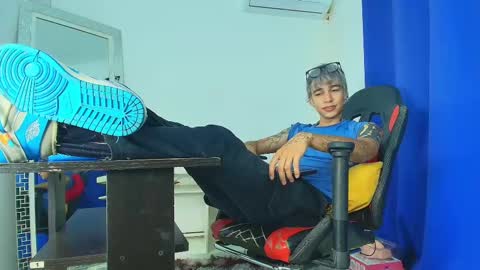 zack online show from March 6, 9:20 pm