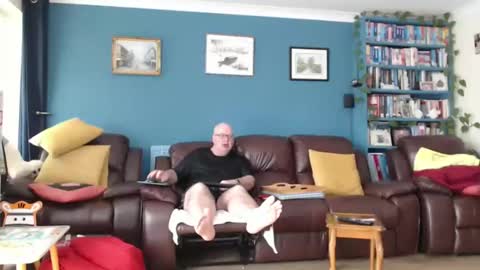 Snapshot of zacsmithuk chatting on February 2, 10:47 am Zac Smitj online show from February 2, 10:47 am