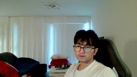 Snapshot of zactatum1 chatting on December 3, 1:10 pm zac online show from December 3, 1:10 pm