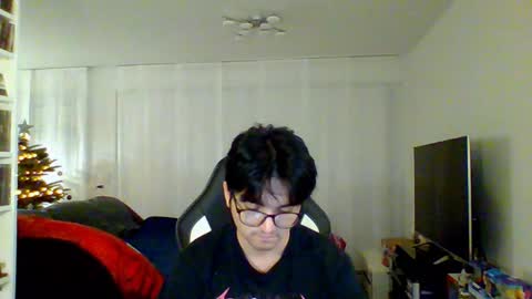 Snapshot of zactatum1 chatting on December 17, 4:21 pm zac online show from December 17, 4:21 pm