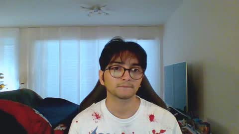 Snapshot of zactatum1 chatting on December 24, 8:33 am zac online show from December 24, 8:33 am