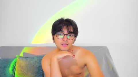 Snapshot of zactatum1 chatting on February 12, 4:44 pm zac online show from February 12, 4:44 pm