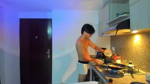 Snapshot of zactatum1 chatting on March 3, 6:01 pm zac online show from March 3, 6:01 pm