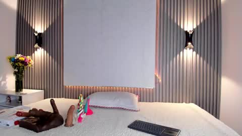 zafira online show from March 10, 11:53 am