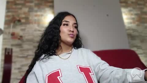 Snapshot of zafira_langford chatting on July 8, 9:19 pm zafira_langford online show from July 8, 9:19 pm
