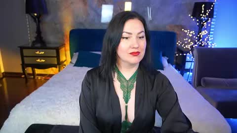 Zafiramoonn online show from May 16, 7:45 pm