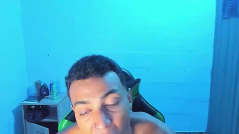 BiG Zafiro online show from December 23, 11:08 am