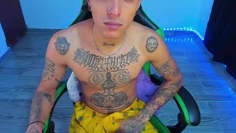 BiG Zafiro online show from May 15, 12:56 pm