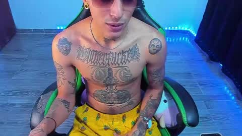 BiG Zafiro online show from May 16, 12:15 pm