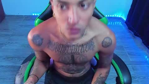 BiG Zafiro online show from May 24, 11:37 am