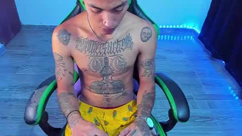 BiG Zafiro online show from May 25, 12:33 pm