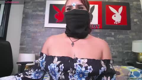 Snapshot of zahra24659 chatting on February 10, 7:40 pm Zahra online show from February 10, 7:40 pm