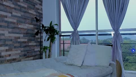 Snapshot of zain_diesel7 chatting on December 7, 11:18 am INSTAGRAM yormanfit7 online show from December 7, 11:18 am