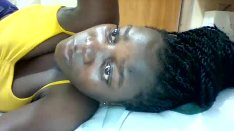 Snapshot of zainxxxx chatting on February 12, 9:11 pm zainxxxx online show from February 12, 9:11 pm