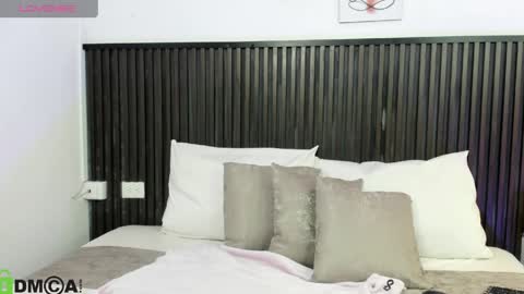 zaira online show from March 31, 12:05 pm