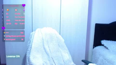 Snapshot of zakura_ania chatting on March 30, 7:31 am zakura_ania online show from March 30, 7:31 am