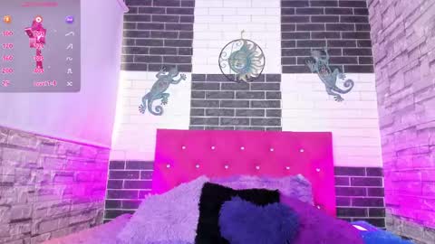 Snapshot of zamara_kleii chatting on May 19, 9:32 pm Zamara Kleii online show from May 19, 9:32 pm