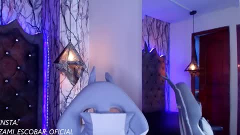   online show from February 22, 9:35 pm